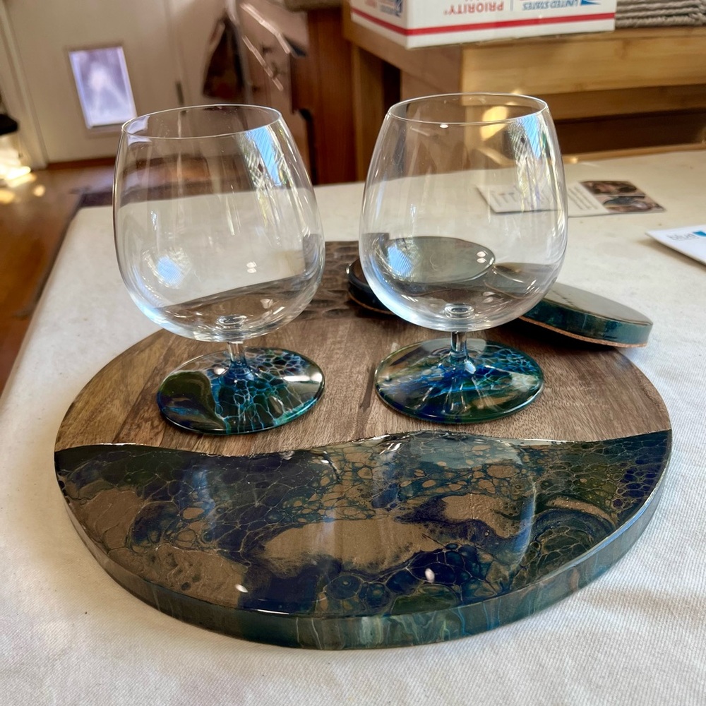 Hand-Crafted Charcuterie Board Liqueur Glasses Resin-Art Coasters